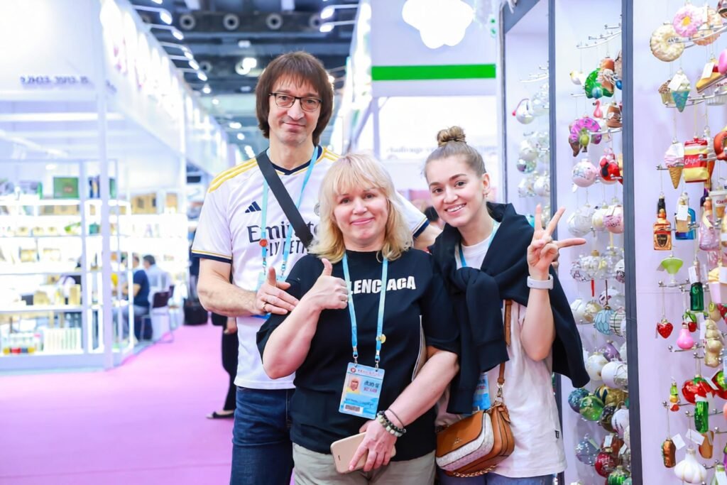 guangzhou-vs-hong-kong-furniture-buyers-guide